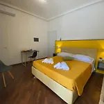 Al Teatro Greco بيت ضيافة 4*