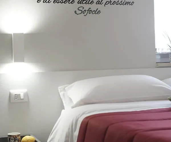 Al Teatro Greco Pensión