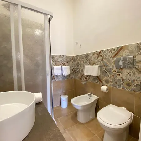 Al Teatro Greco 게스트하우스 4*